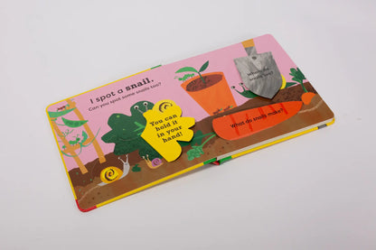 National Trust: I Spot a Snail Lift-the-Flap Board Book