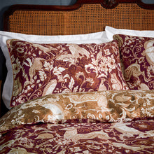 Harewood 100% Cotton Duvet Cover Set in Red
