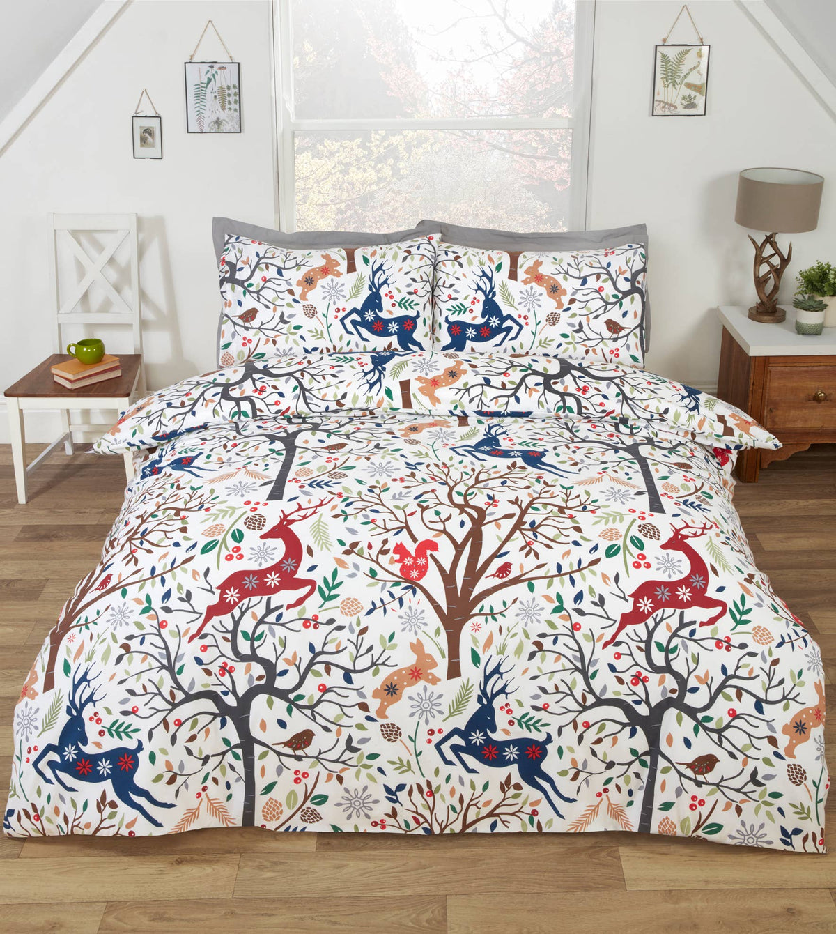 Tatton Woodland Reversible Duvet Cover Set in Multi