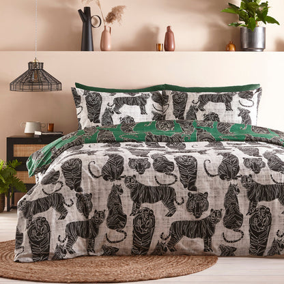 Wildcat Reversible Duvet Cover Set in Jungle Green