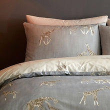 Milo Giraffe Reversible Duvet Cover Set in Grey