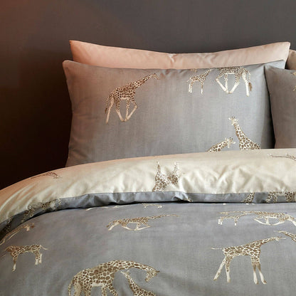 Milo Giraffe Reversible Duvet Cover Set in Grey