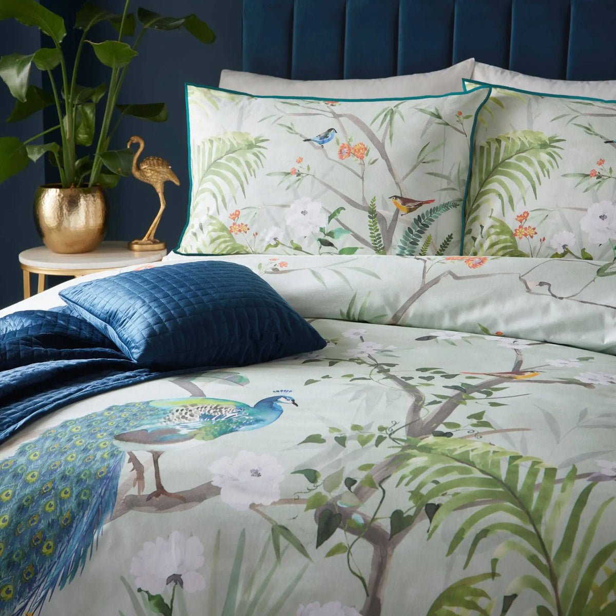 Soiree Peacock Jungle Duvet Cover Set in Green