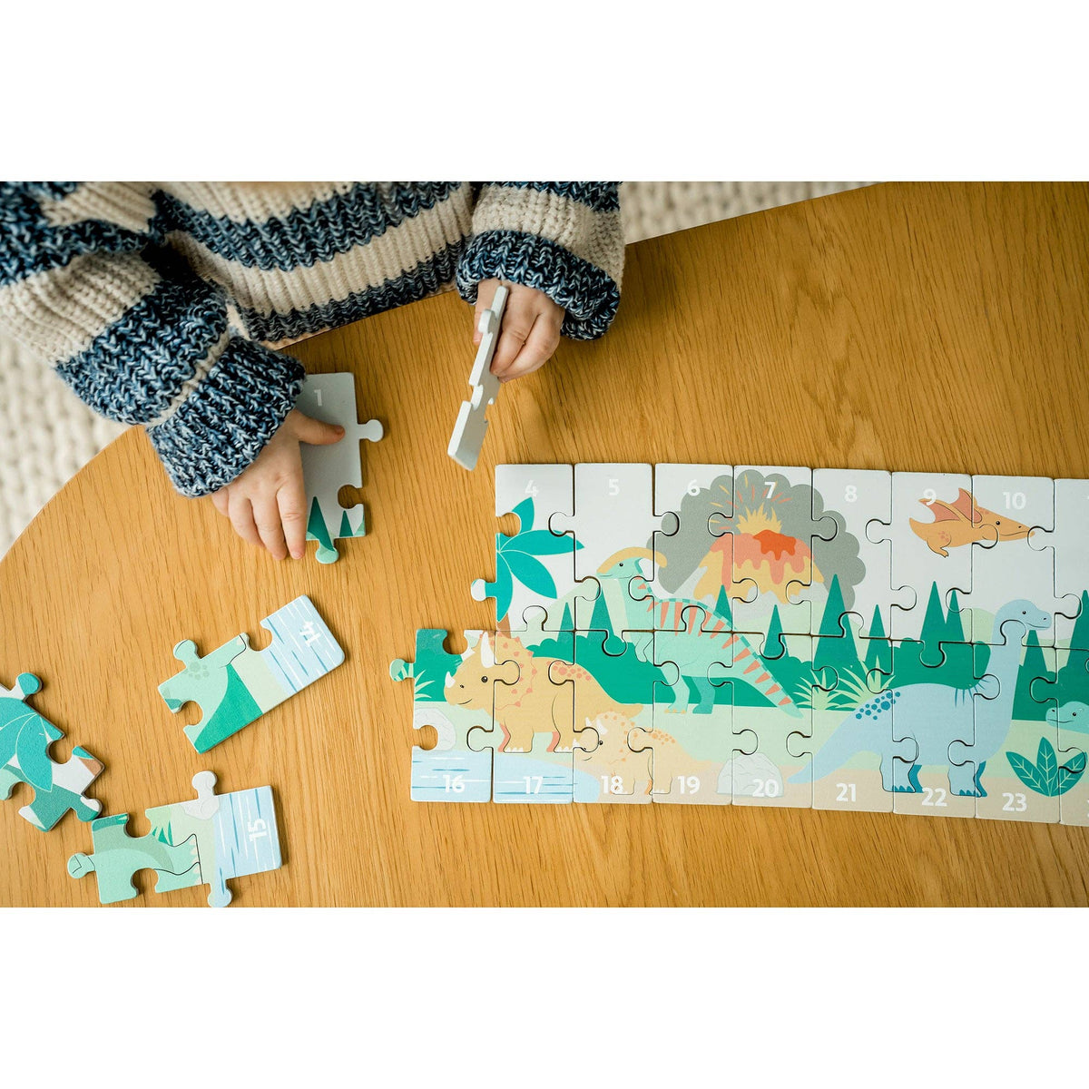 Dinosaurs 1-26 Number Puzzle with 26 Pieces from Orange Tree Toys