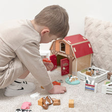 Home Farm Wooden Barn Playset from Jumini