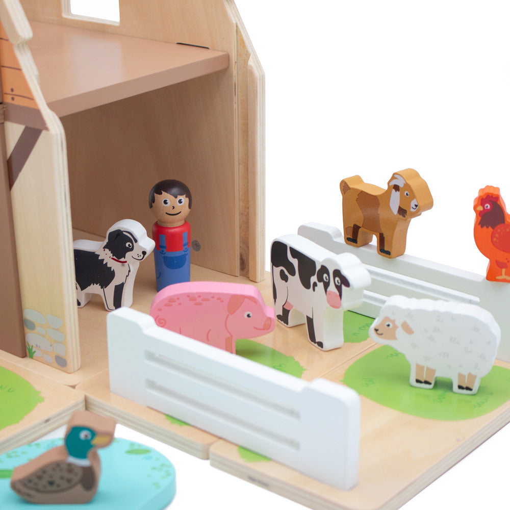 Home Farm Wooden Barn Playset from Jumini