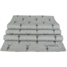 Highland Stag Cotton Table Runner 280 x 35 cm from Sophie Allport