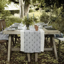Highland Stag Cotton Table Runner 280 x 35 cm from Sophie Allport
